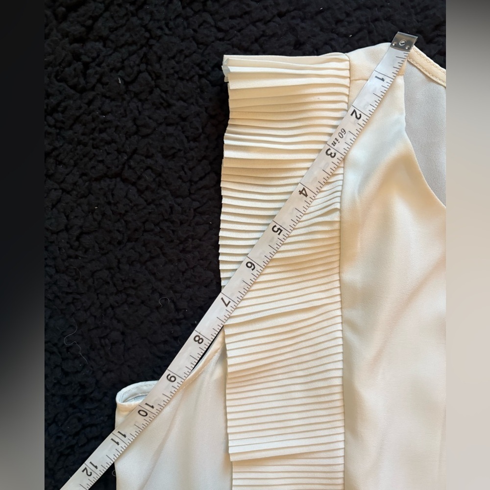Banana Republic Ivory Ruffle Trim Blouse - Picture 3 of 9
